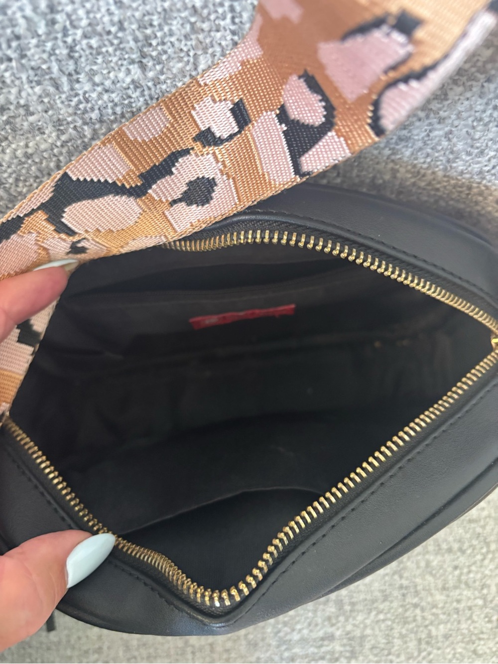 Black Crossbody Camera Bag with Leopard Strap and Tassel - Picture 2 of 2